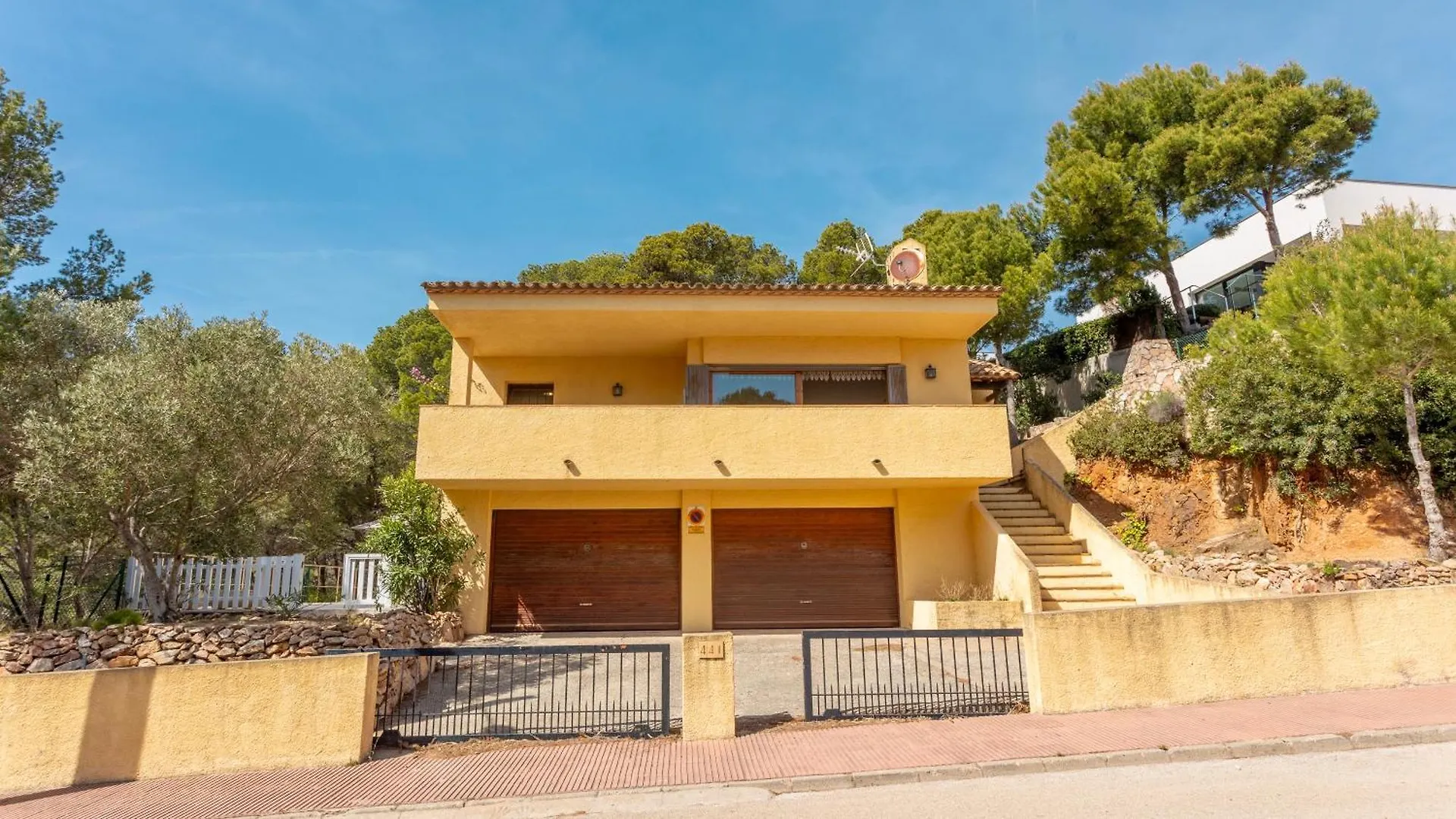 Neulos Tamariu Holiday home
